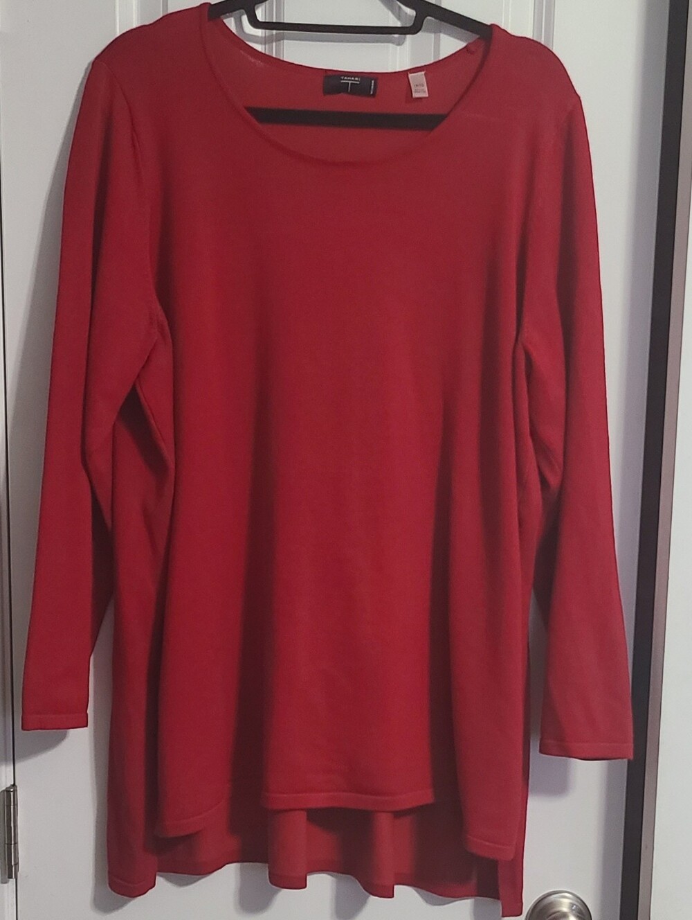 Tahari Red Long-Sleeve Scoop Neck Tunic Sweater